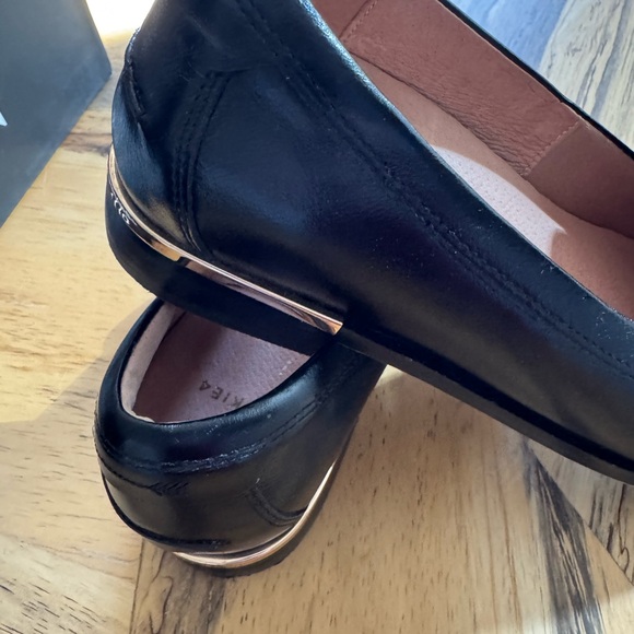 Elegant Frankie4 Limited Edition Black Loafers - Picture 9 of 13